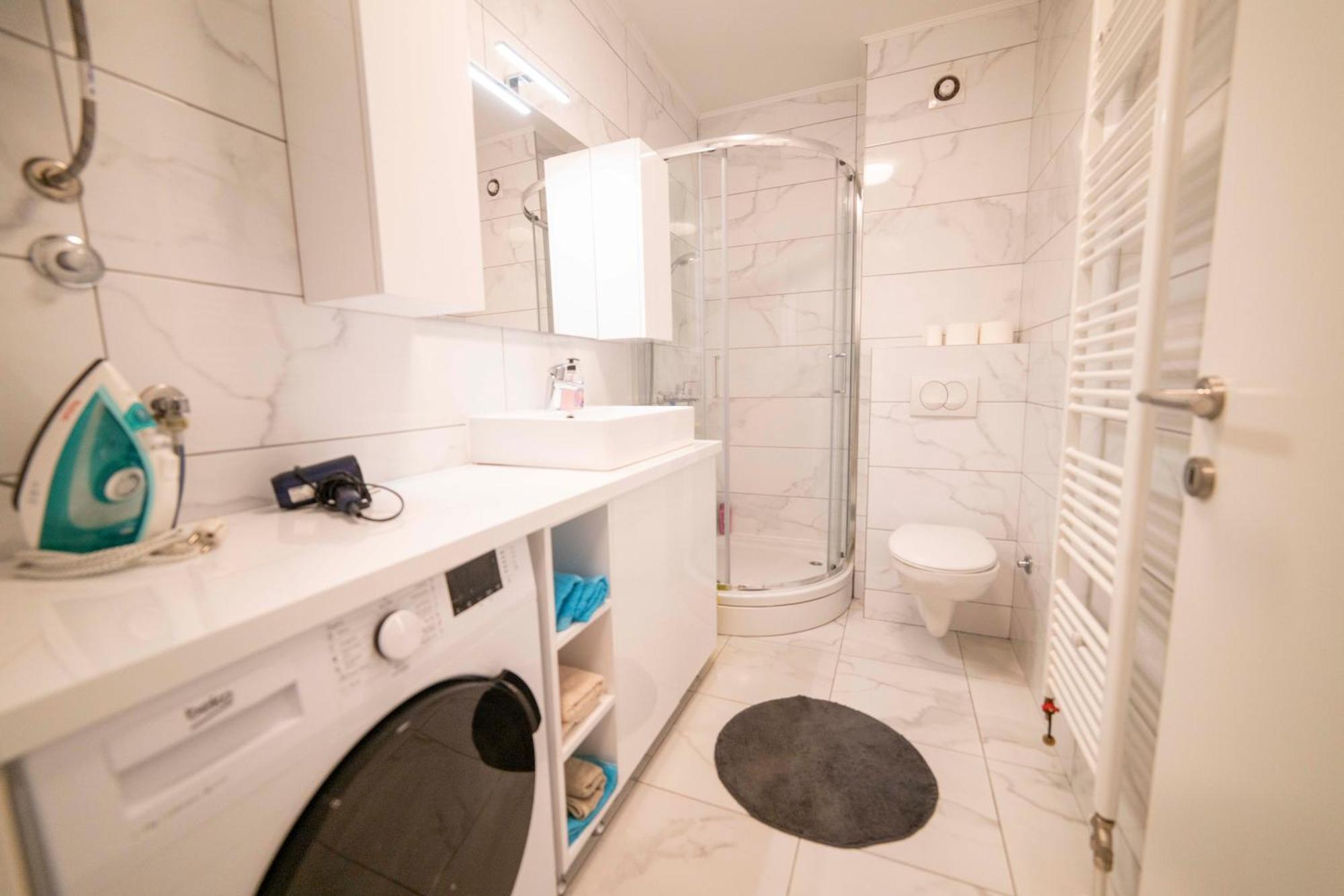Apartment 5 Star Lukavica Esterno foto
